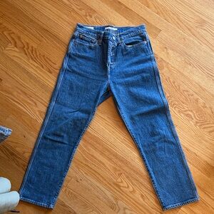 Levi’s Wedgie Straight Classic Blue Denim Jeans Size 28